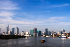 Ho Chi Minh-Ville accompagne le pays dans son Renouveau