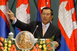 Cambodge: bilan de dix années d'opérations de maintien de la paix 