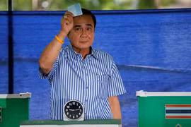 Thaïlande : adoption d'une nouvelle Constitution 