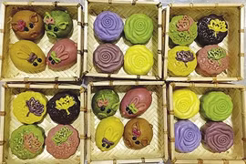 Le marché des gâteaux de lune bat son plein