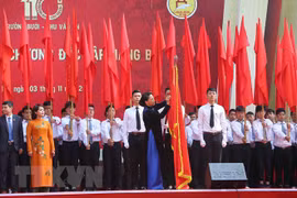Le lycée Chu Van An décoré de l’Ordre de l’Indépendance