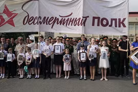 L’action «Régiment immortel», une démonstration de l’amitié Vietnam-Russie 