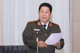 Sanctions disciplinaires à l'encontre de trois dirigeants de l'armée et de la sécurité publique