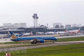 Plus de 87 millions de passagers accueillis par les aéroports vietnamiens en dix mois