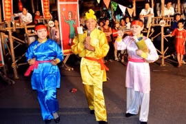 Le premier liveshow sur le "bài choi"
