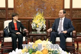 Le président Tran Dai Quang reçoit l’ambassadrice de Singapour au Vietnam