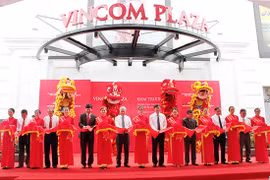 Inauguration du premier centre commercial de Vincom à Son La