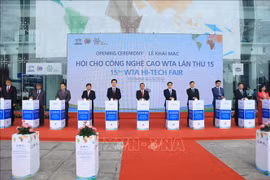 Ouverture du salon des hautes technologies de la WTA à Binh Duong