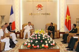 Défense : le Vietnam renforce la coopération avec la France et la Russie