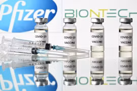 Singapour donne son feu vert au vaccin Pfizer/BioNTech contre le COVID-19