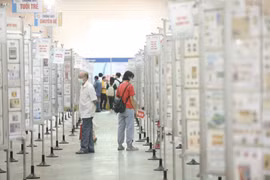 Ouverture de la 6e exposition nationale de timbres de poste Vietstampex