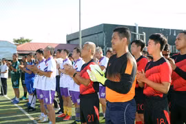 75e anniversaire de la Fête nationale: Ouverture d'un tournoi de football amical au Cambodge