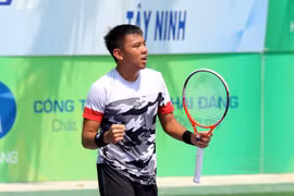 Le tennisman Ly Hoang Nam remporte le trophée du tournoi M15 Sharm El Sheikh