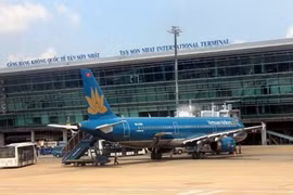 COVID-19: Le Vietnam suspend les vols internationaux vers l'aéroport de Tan Son Nhat 