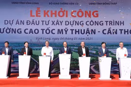 Le PM Nguyen Xuan Phuc lance la mise en chantier de l’autoroute My Thuan - Can Tho