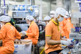 Cambodge: le gouvernement exhorte les producteurs locaux de nouilles à augmenter leur production 