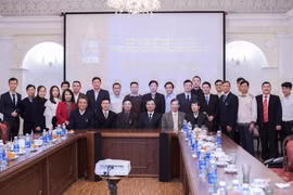 Les 90 ans du Parti communiste du Vietnam célébrés en Ukraine et au Japon