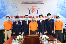Quatre lycéens vietnamiens primés aux Olympiades internationales d'informatique 2021
