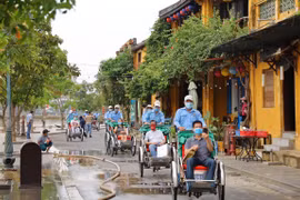 Le Vietnam rouvre ses frontières au tourisme international
