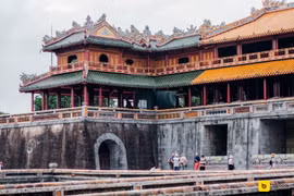 Des sites touristiques à Huê, Ninh Binh et Da Nang ouvrent à nouveau leurs portes
