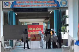 COVID-19: Dissolution de l'hôpital de campagne de Hoa Vang à Da Nang