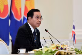 Le Premier ministre thaïlandais confirme le plan de remaniement ministériel