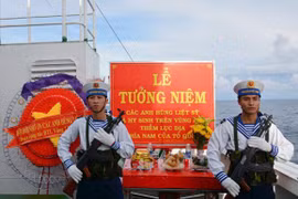 Hommage aux Morts pour la Patrie sur le plateau continental du Sud du Vietnam