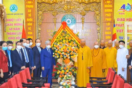 Félicitations de la Sangha bouddhiste du Vietnam