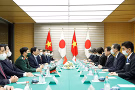 Entretien entre les Premiers ministres du Vietnam et du Japon