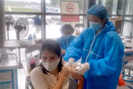 Covid-19 : légère baisse des contaminations au Vietnam