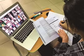 Faire de l’enseignement à distance un trait d’union en temps d’épidémie