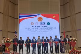 Inauguration d’un centre d’expositions des produits vietnamiens à haute qualité en Thaïlande