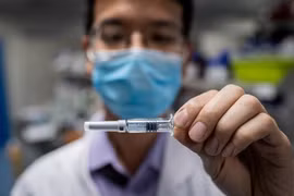 La Thaïlande entre dans la course mondiale pour le vaccin contre le COVID-19