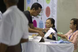 Le Myanmar prévoit toujours d'organiser des élections générales le 8 novembre