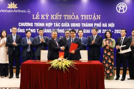 Hanoï et Vietnam Airlines coopèrent dans la promotion de la culture et du tourisme