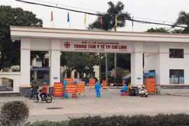 COVID-19: dissolution de l'hôpital de campagne N°1 à Hai Duong