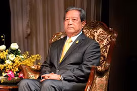 Thaïlande: Surayud Chulanont devient président du Conseil privé du roi