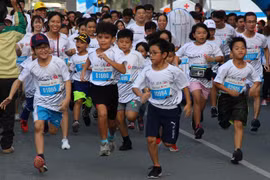 Plus de 9.000 coureurs au marathon de Ho Chi Minh-Ville 2019 ​