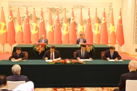 Vietnam-Chine: signature de 14 documents de coopération (première partie) 