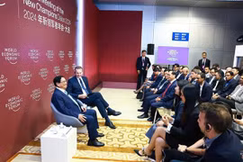 Le Premier ministre Pham Minh Chinh a participé le 25 juin à un échange de vue ayant pour thème "Promouvoir la croissance économique basée sur l'innovation dans les pays en développement". Photo : VNA