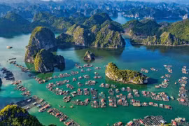 Quang Ninh ouvrira trois plages Soi Sim, Hang Co et Trinh Nu dans la baie de Ha Long à la fin de l'année 2024. Photo : CTV/CVN