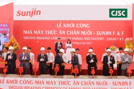 Ha Nam : inauguration de l'usine de production d'aliments pour animaux 