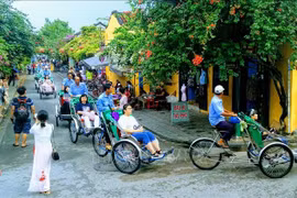 Le Vietnam accueille plus de 14,1 millions de visiteurs étrangers en 11 mois