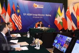 AMM-53 : L'ambassadeur de l'UE auprès de l'ASEAN apprécie les efforts du Vietnam 
