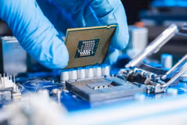 Accélérer la formation des ressources humaines pour l'industrie des semi-conducteurs