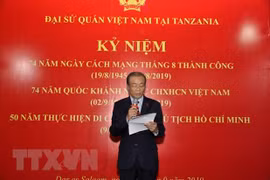 La Fête nationale du Vietnam célébrée en Algérie, en Tanzanie et au Cambodge