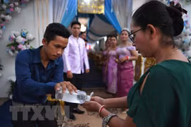 COVID-19: le Cambodge annule toutes les conférences internationales 