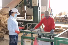 Soutenir les entreprises dans la reprise de leur production