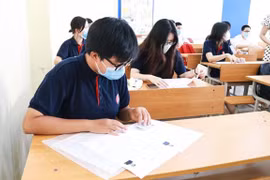 COVID-19 : l'examen de fin d'études secondaires commence en toute sécurité