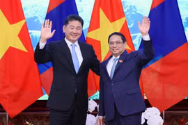 Le PM Pham Minh Chinh rencontre le président mongol Ukhnaagiin Khurelsukh
